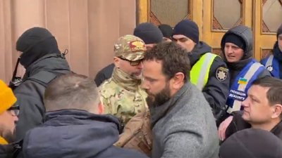 Ганьба! Дубінський чорт! - активісти заганьбили депутата "Слуги народу"