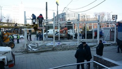 У Львові демонтують ще 9 незаконних тимчасових споруд