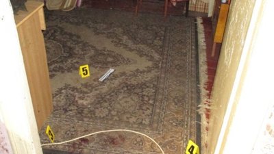 У Червонограді син до смерті побив рідного батька