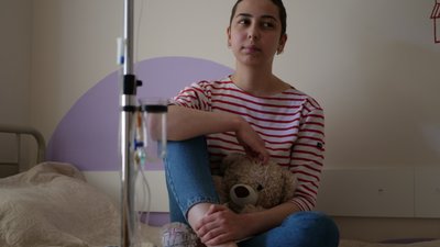 Мешканців Львівщини закликають врятувати життя юній жительці Стрийщини