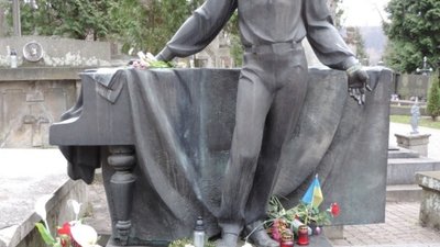 Цього дня народився легендарний український композитор і поет Володимир Івасюк.