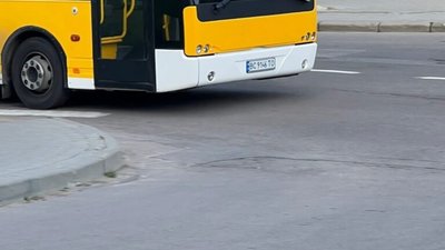 У Львові автобуси ігнорують маршрут руху