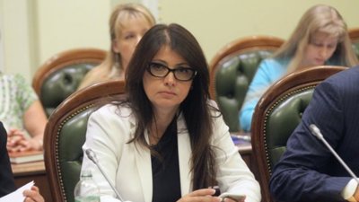 Радник Зеленського працює за російськими темниками, - Ірина Фріз