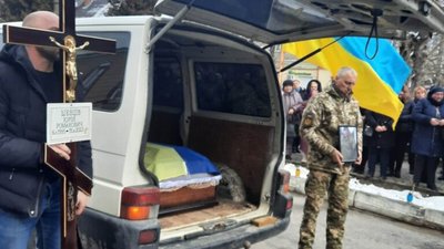 Львівщина на колінах зустріла молодого Героя (ФОТО)