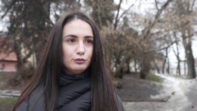 Як у Львові дівчина-волонтер стала жертвою політичних переконань кремезного чоловіка