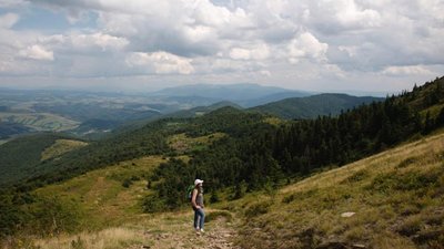 Осінні Карпати: як підкорити гору Пікуй - найвищу географічну точку Львівської області  (ФОТО)