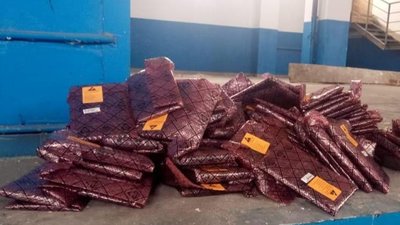 На кордоні з Польщею виявили 165 контрабандних ґаджетів