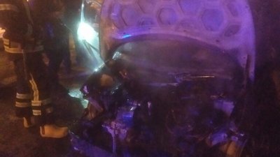 У Львові згорів автомобіль (ФОТО, ВІДЕО)