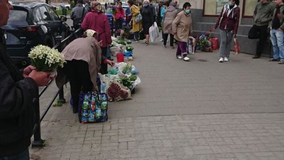 У Львові попри карантин відновилась стихійна торгівля (ФОТО)