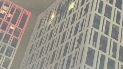 КМВА оприлюднила фото падіння уламків в Дарницькому районі міста