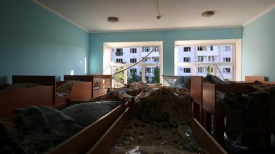 Рятувальники показали відео, як гасили пожежу внаслідок ракетної атаки у Львові (ВІДЕО)
