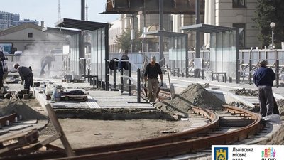 Садовий думає, що львів’яни з валізами на поїзд їхатимуть трамваєм