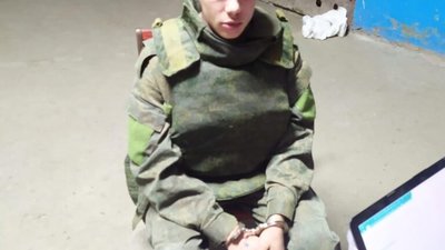 Бойовик ЛНР здався у полон українським військовим королівської бригади (ФОТО)