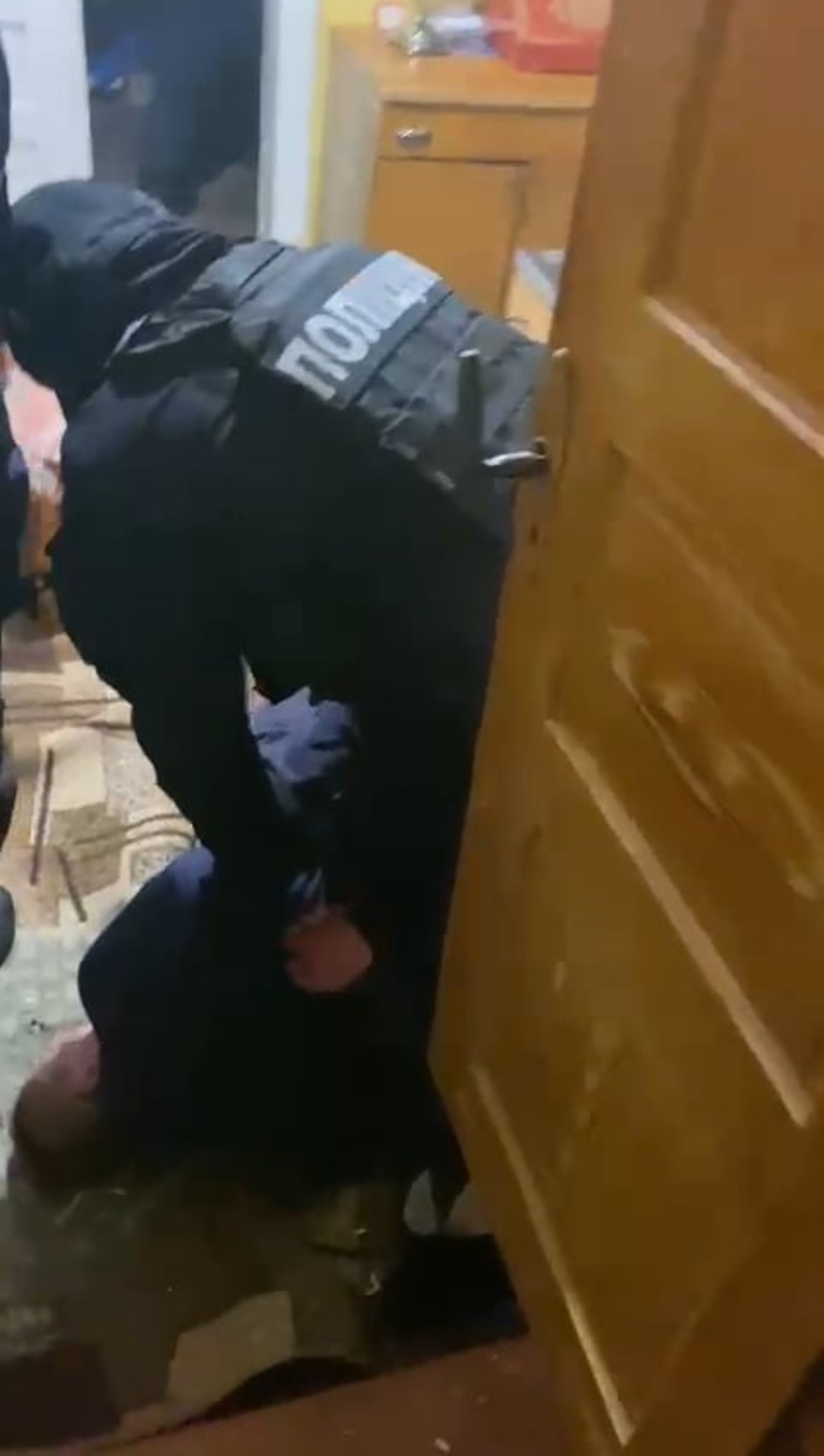 У Самборі 53-річний чоловік розповсюджував наркотики