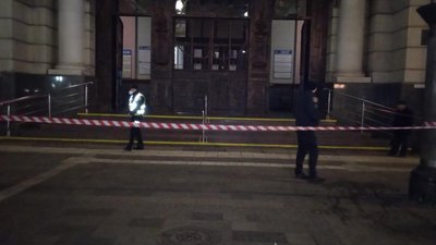 У Львові затримали зловмисника, який надав неправдиві повідомлення про замінування залізничного вокзалу та лікарні