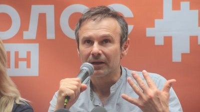 У Вакарчука не виключають коаліції з Зеленським