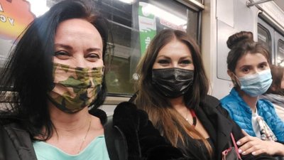 Софія Федина і Маруся Звіробій проїхались у київському метро (ФОТО)