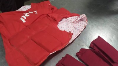 На кордоні з Польщею жінка хотіла перевезти валюту у жилеті (ФОТО, ВІДЕО)