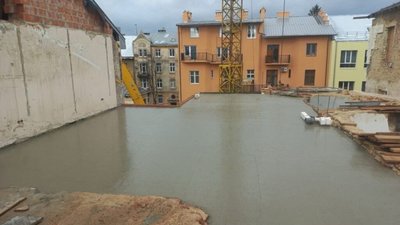 У Львові відбудовують зруйнований будинок