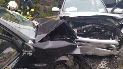 У Бібрці не розминулись автомобілі, є травмований (ФОТО)