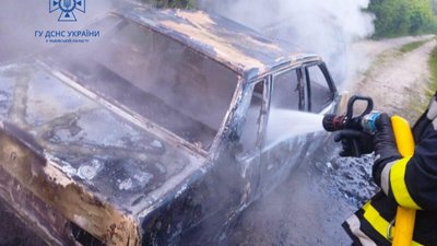 На Львівщині горів автомобіль