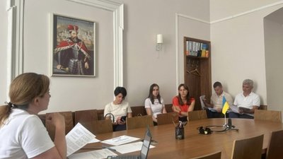У Львові пропонують облаштувати паркомісця для батьків із дітьми