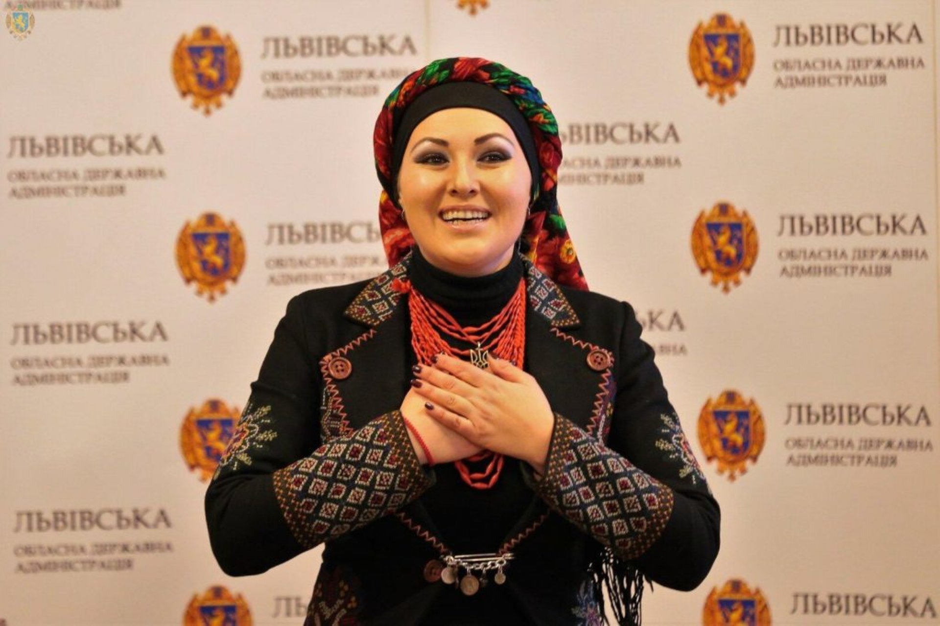 Волонтерський вертеп привітав працівників Львівської ОДА з Різдвом