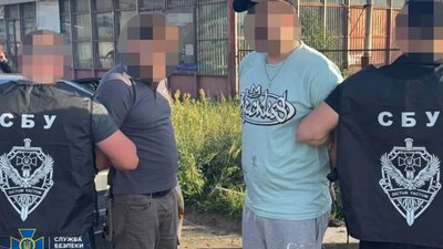 На Львівщині вартість виїзду за кордон зросла до 25 тисяч доларів