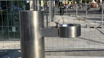 У Садового хочуть, щоб гості міста пили воду із фонтану поблизу вокзалу