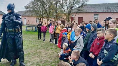До дітей з Яворівського району завітає Джон Бакленд із Західної Вірджинії, щоб подарувати малечі радість та подарунки
