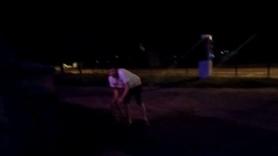 У Львові чоловік із кулаками кидався на перехожих (ВІДЕО)