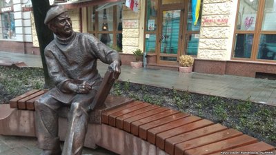 В Івано-Франківську відкрили пам'ятник Опанасу Заливасі
