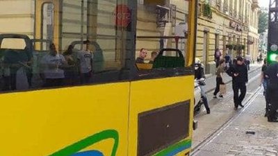 У Львові трамвай ледь не зійшов з рейок (ФОТО)