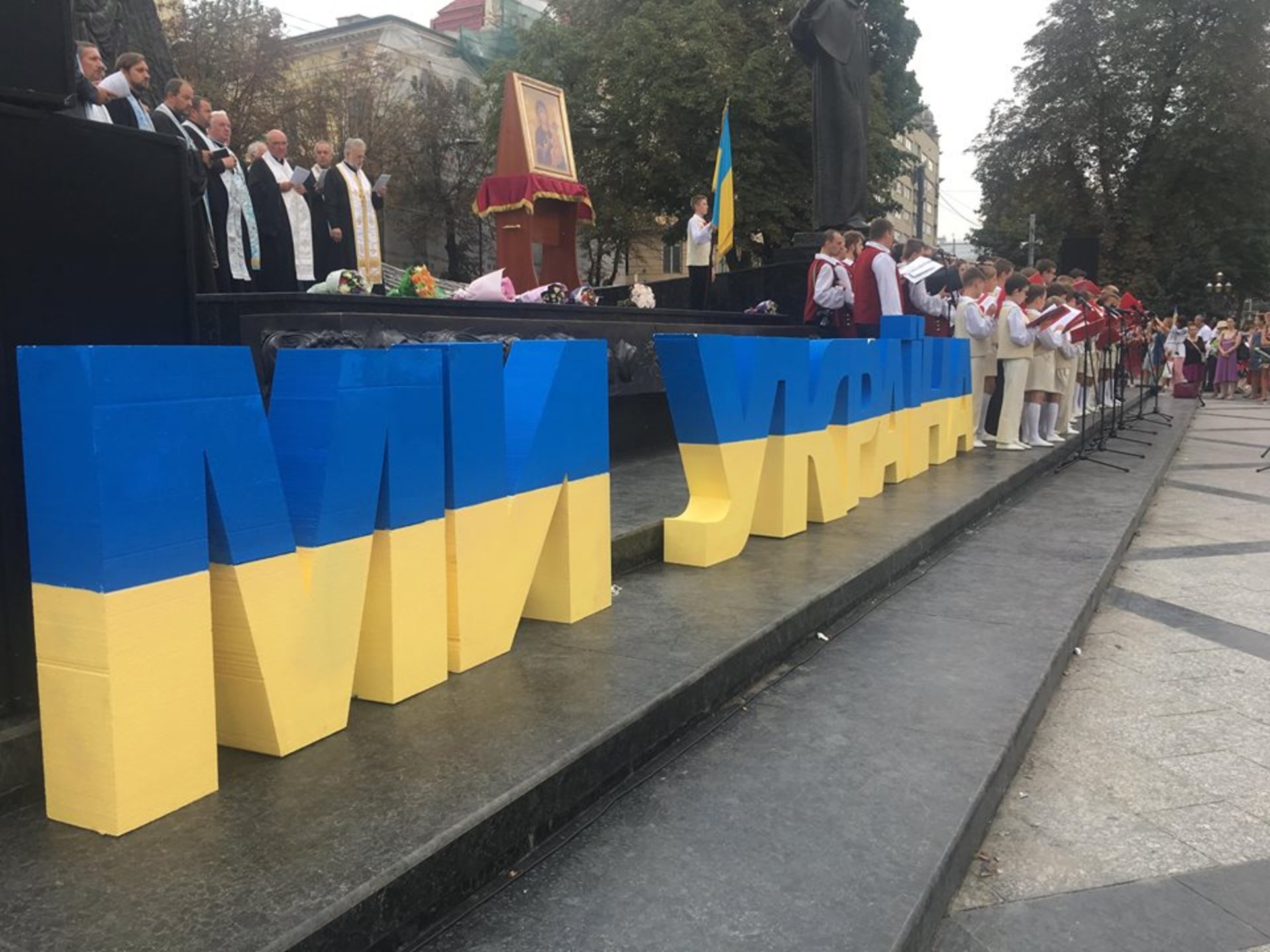 З нагоди Дня Незалежності «Дударик» виконав акафіст