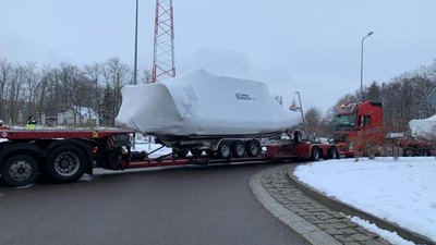 Польські перевізники заблокували на кордоні американські патрульні катери для України