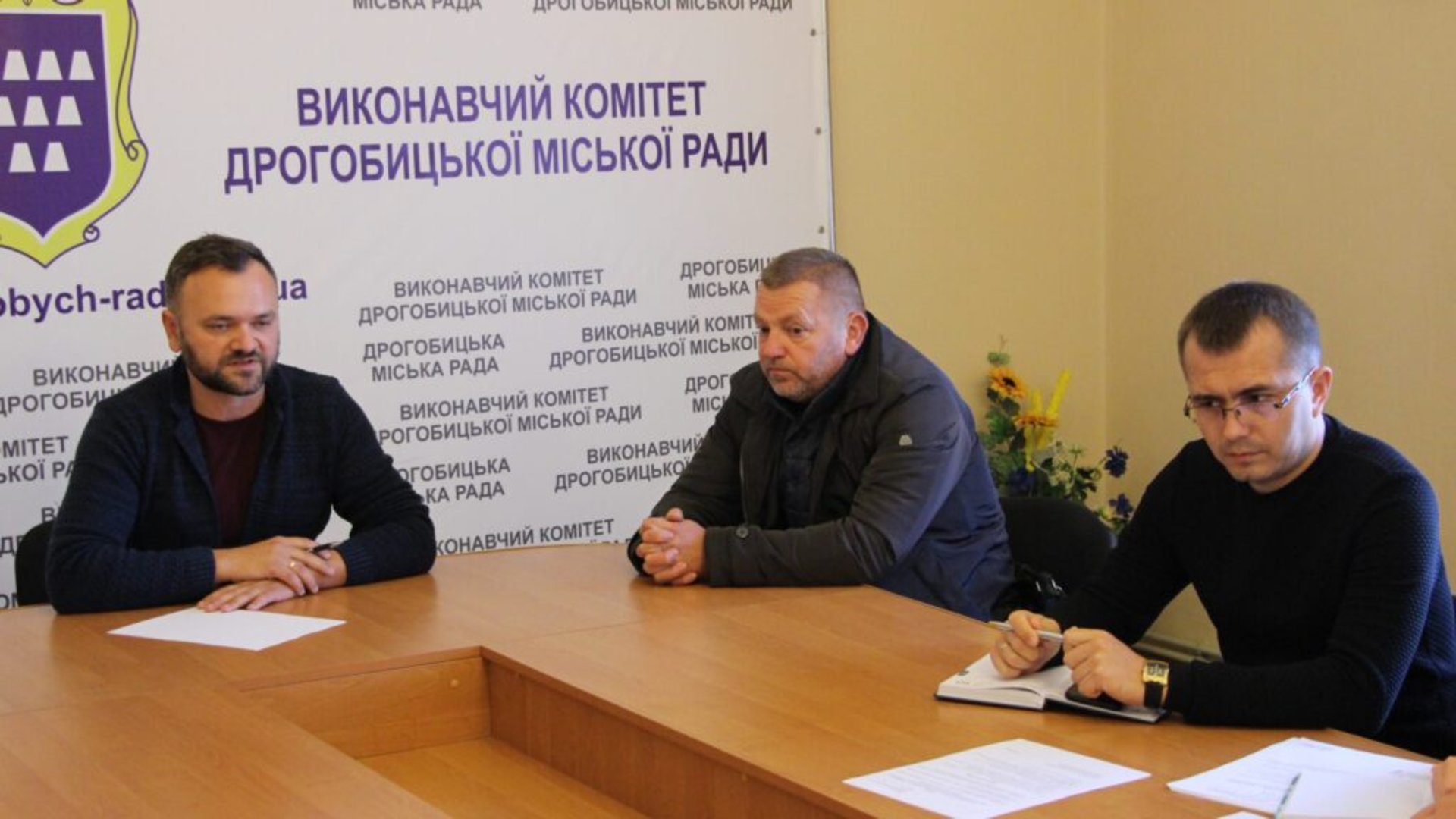 У Дрогобичі на Львівщині демонтують "Вічний вогонь"