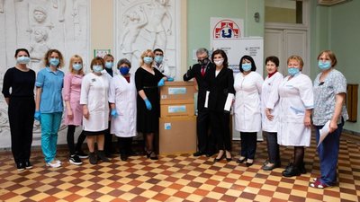 "Європейська Солідарність" вимагає від влади застрахувати всіх медиків від коронавірусу
