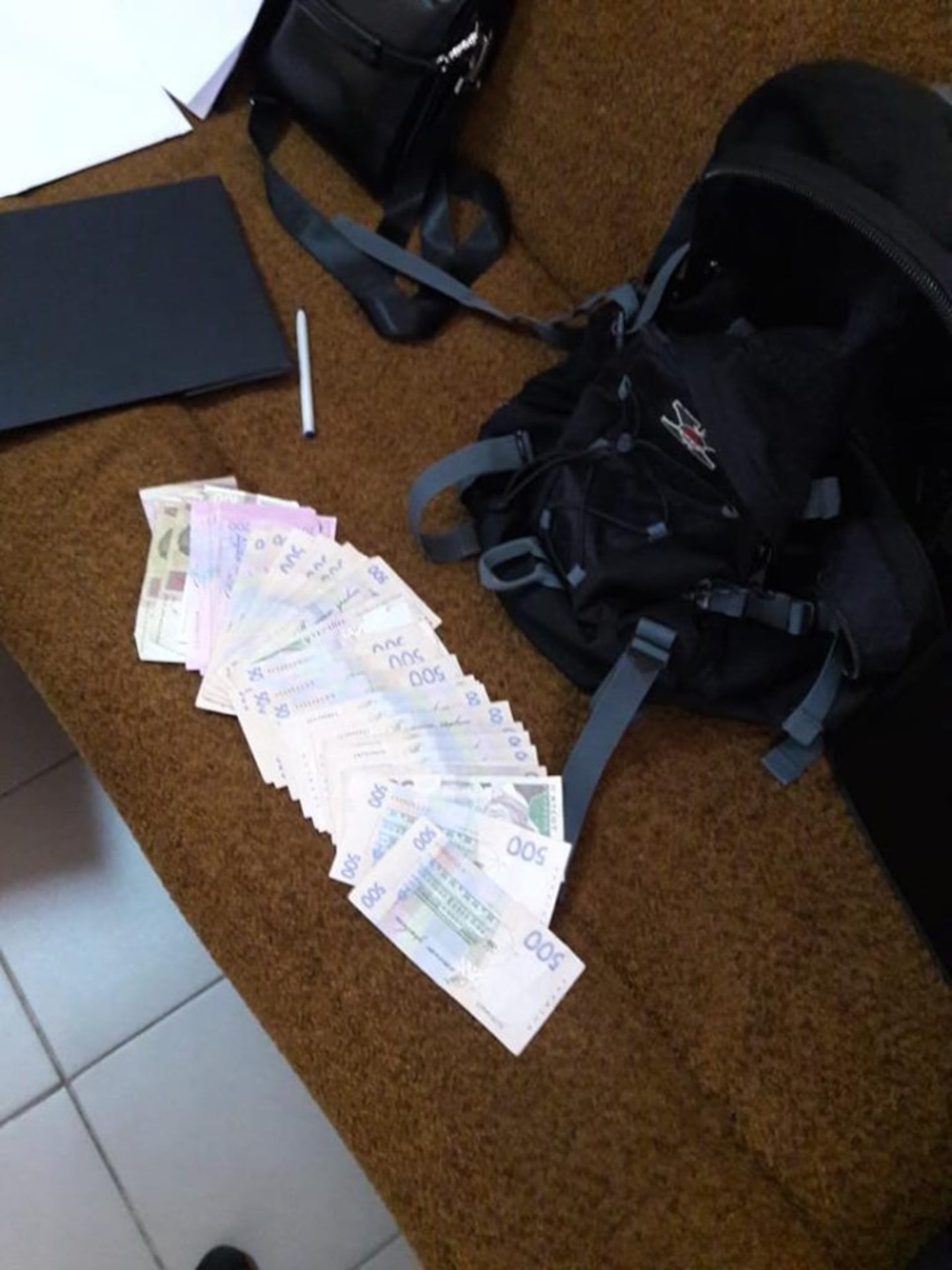 Високопосадовці Укртрансбезпеки Львівщини організували корупційну схему. Фото СБУ Львівщини