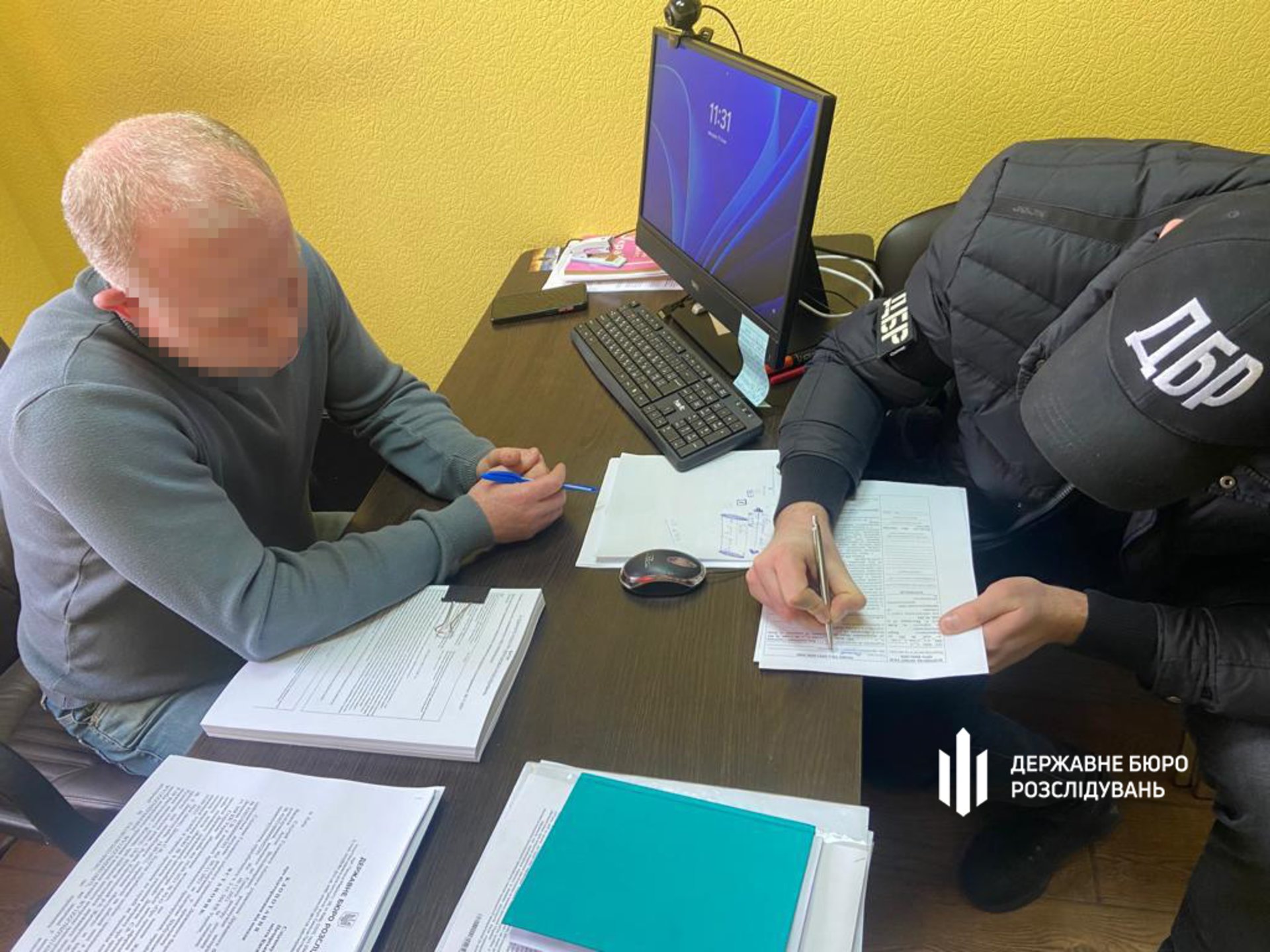 ДБР повідомило про підозру митникам