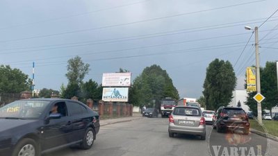 У Львові на Пластовій не розминулись автомобілі (ФОТО)