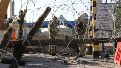 Українські прикордонники показали, як готуються зустрічати ворога (ВІДЕО)