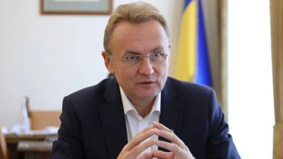 Ганьба Садового: піар із кондиціонерами у маршрутках закінчився пшиком