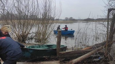 На Львівщині четверту добу тривають пошуки рибалки на ставку у Червонограді (ФОТО)