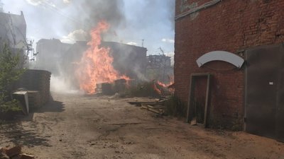 Внаслідок пожежі на території шкірзаводу «Світанок» ніхто не постраждав