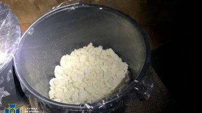 СБУ знешкодила організовану злочинну групу, яка займалася масштабним виготовленням і збутом амфетаміну (ФОТО, ВІДЕО)