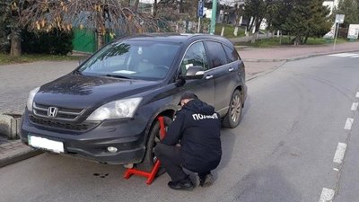 У Дрогобичі порушникам паркування одягатимуть металеві «черевики» на колеса