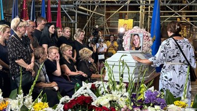Львів прощається із 30-річною жінкою, яка загинула у Києві