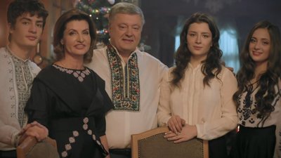 Порошенко привітав українців з Різдвом Христовим і створенням Православної церкви України