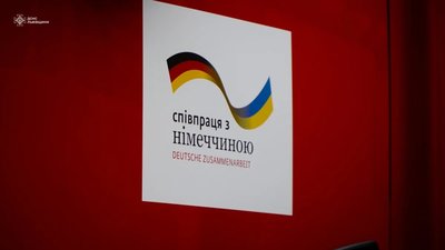 На Львівщині рятувальники отримали пожежний автомобіль Mercedes-Benz Arocs