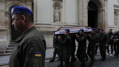 Львів сьогодні прощатиметься з Героєм Миколою Варламом